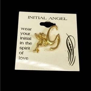 Darling Vintage Gold Tone Initial Letter G Angel Pin Nice Gift